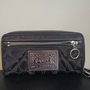 Coach black vintage Poppy wallet